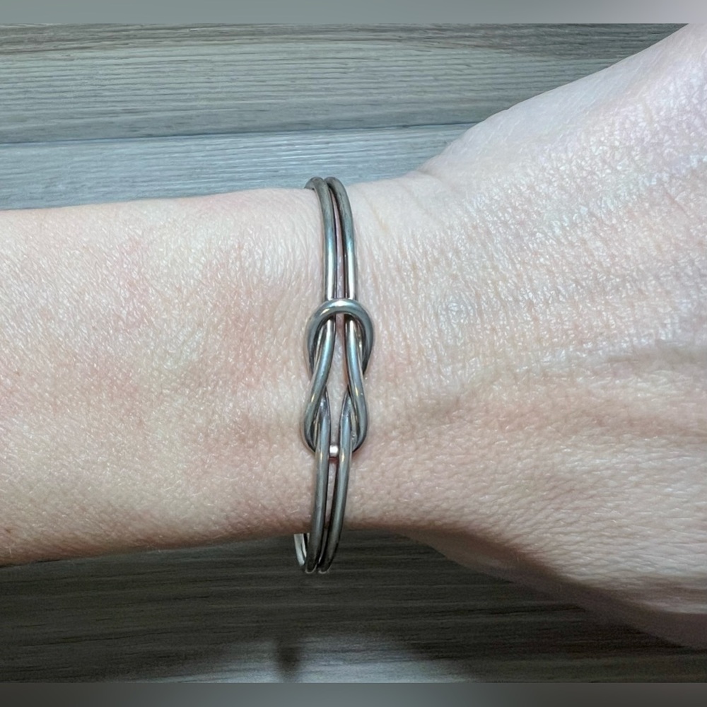 Vintage Designer Sterling Silver Interwoven Knot Cuff Bracelet, 6-6.5", 10.5g - Picture 8 of 8